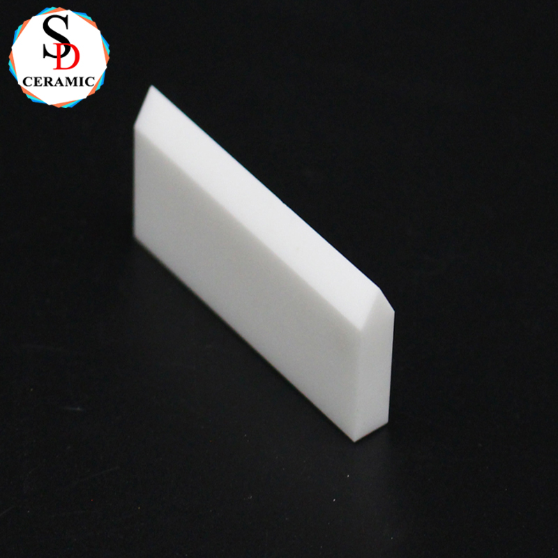 Ceramic vs. Cemented Carbide Cutting Tools: Core Pros & Cons