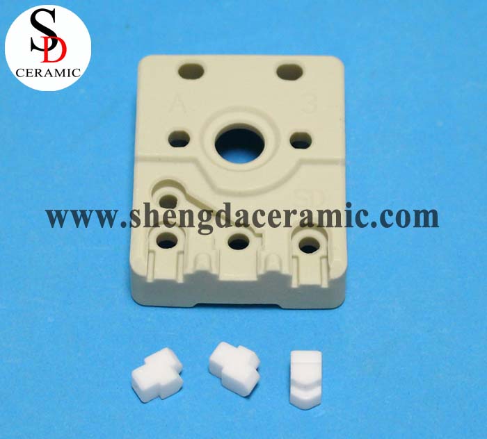 Dry and Hot press al2o3 steatite ceramic bimetal thermostat base