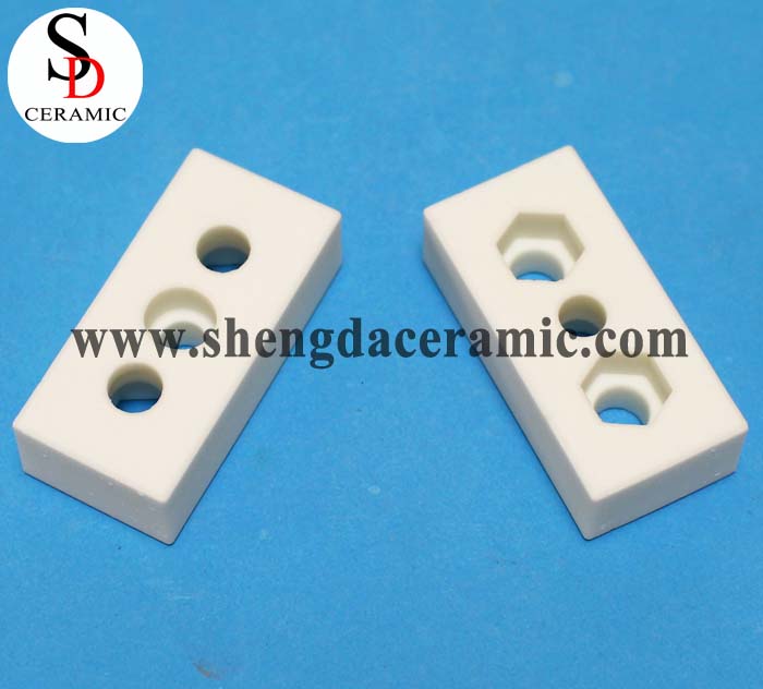 High Voltage Porcelain Ceramic Electrical Insulators